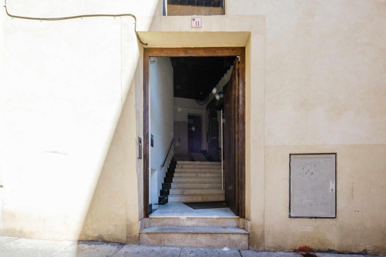 Apartamento Con Patio Junto A La Catedral By Toledo Ap 외부 사진